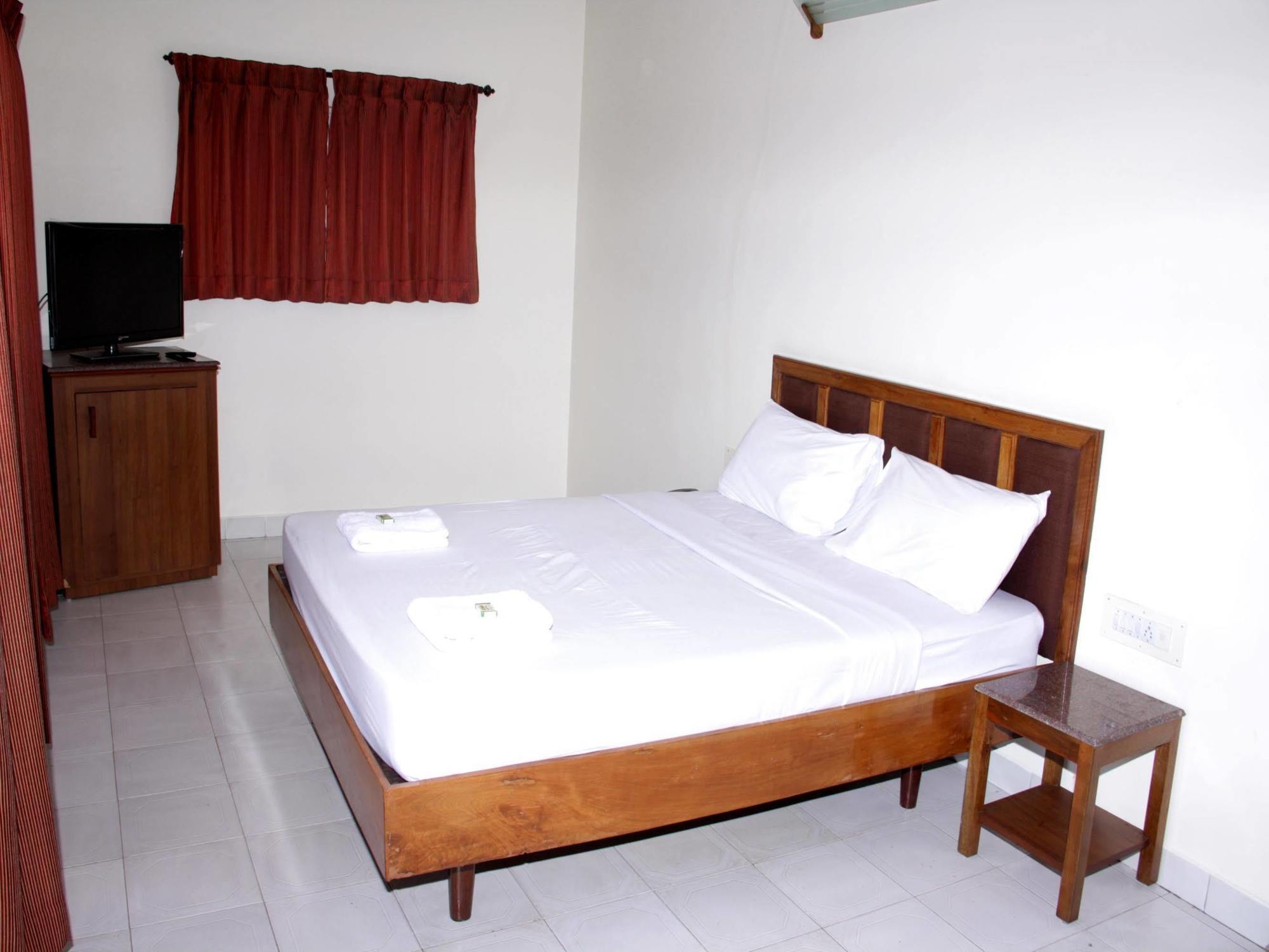 אוטי Hotel Blue Hills Coonoor מראה חיצוני תמונה